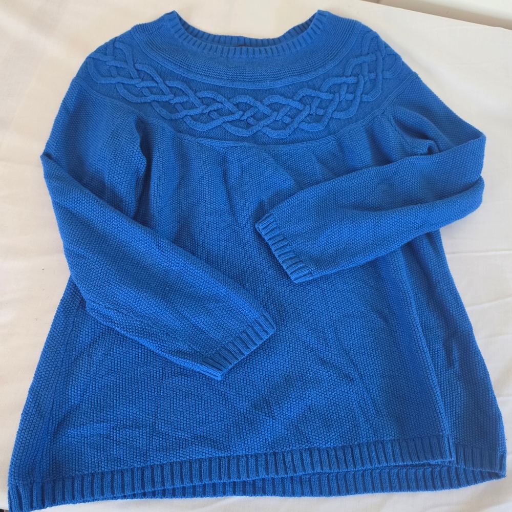 Talbots Petite Cashmere Blend Royal Blue Cable Knit Yoke Crew Neck Sweater MP - Picture 3 of 7